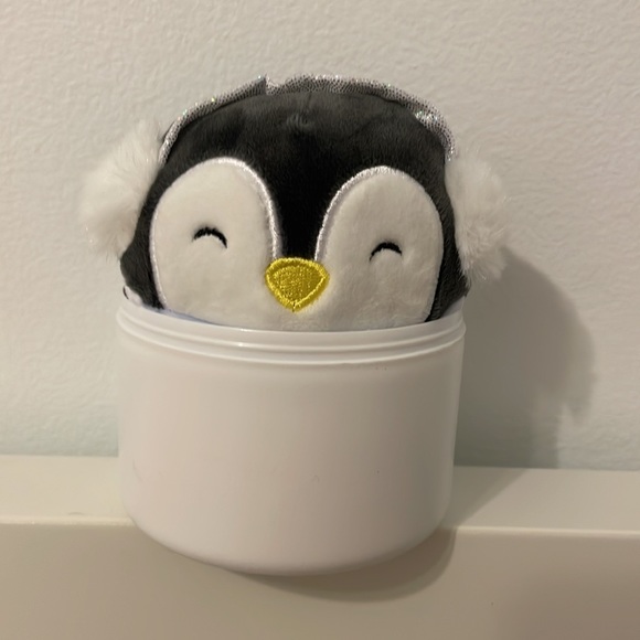 MINI PENGUIN SQUISHMALLOW🐧❄️Holiday ‘21 - Picture 2 of 8